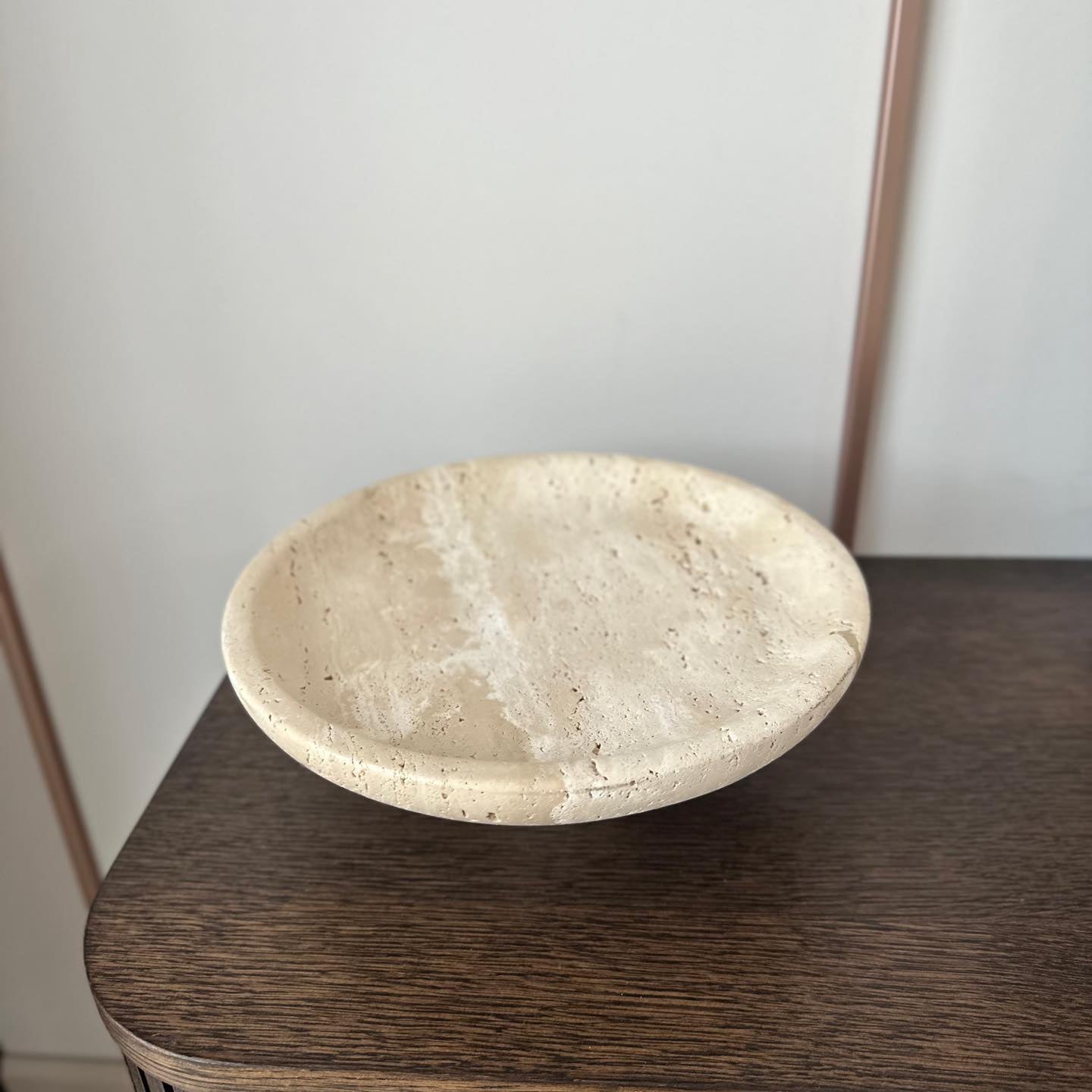 Dekoratyvinis travertino dubuo, Ø30 cm