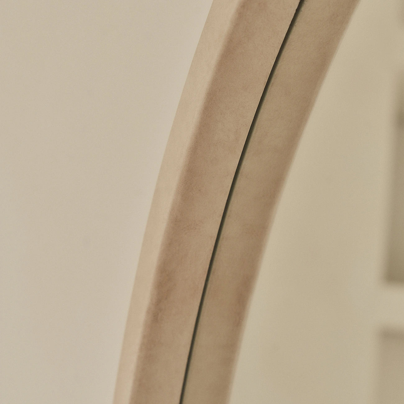 ARDE - EXTRA DIDELIO FORMATO PAKABINAMAS/PASTATOMAS VEIDRODIS, BETONO SPALVOS, 175X95 CM