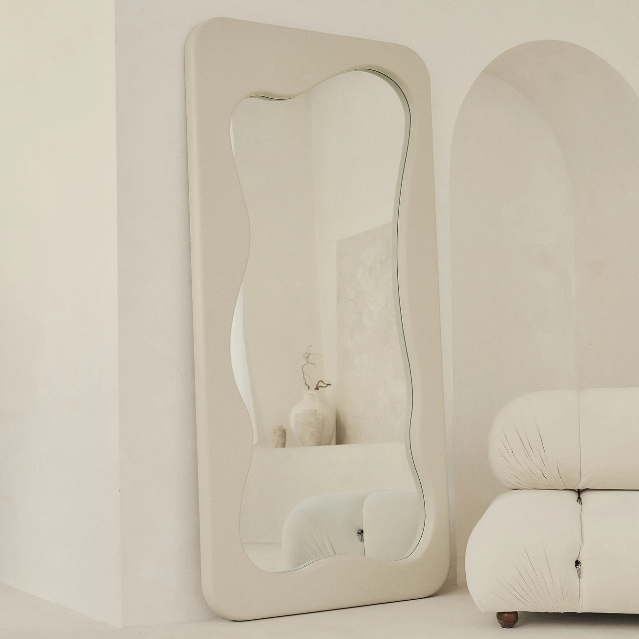 ELE - STAČIAKAMPIS PAKABINAMAS/PASTATOMAS VEIDRODIS, BETONO IMITACIJA, 190X90 CM