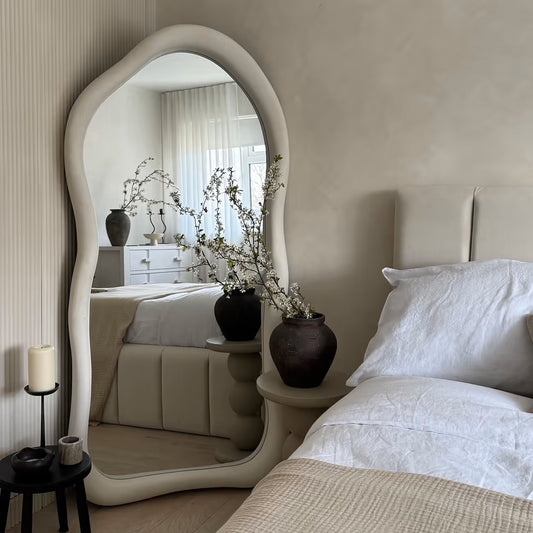 WABI - NESTANDARTINĖS FORMOS PAKABINAMAS/PASTATOMAS VEIDRODIS, BALTOS SPALVOS, 170X80 CM