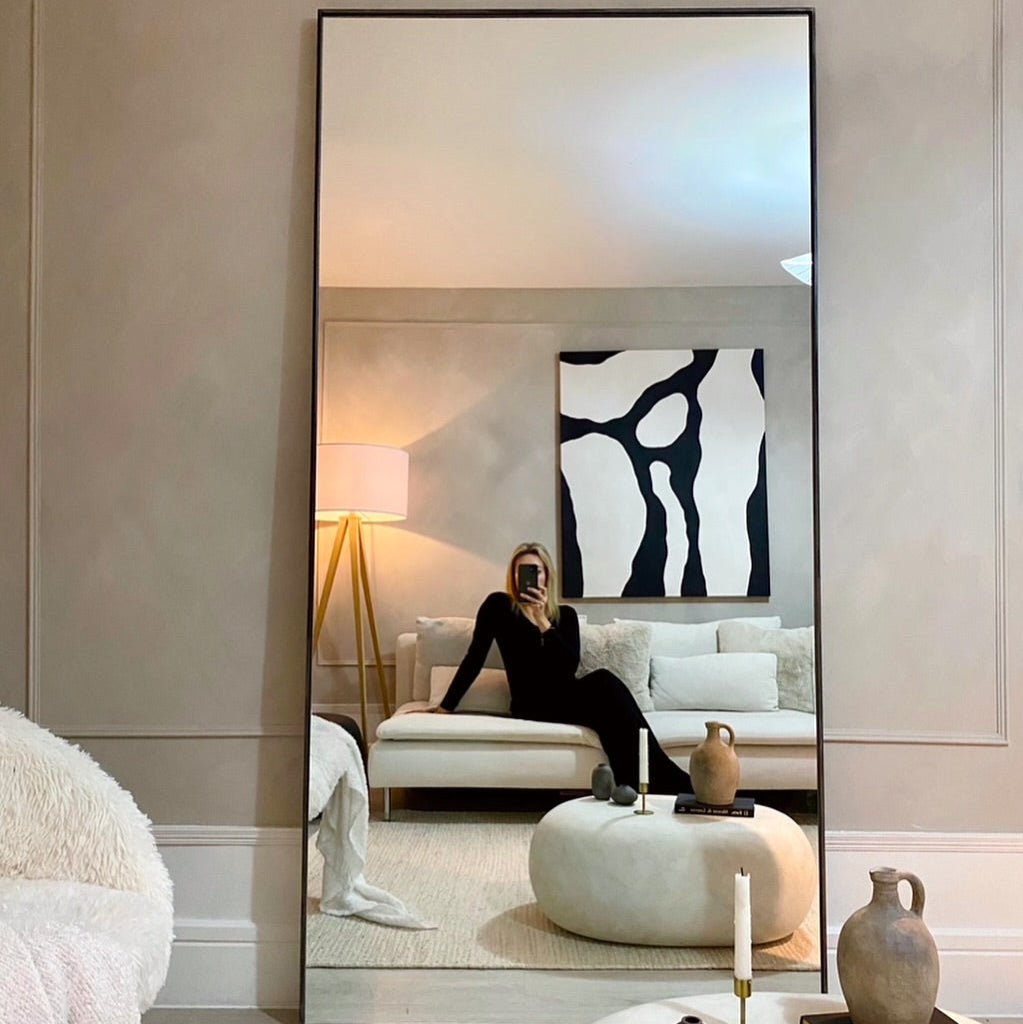 TEO - STAČIAKAMPIO FORMOS PAKABINAMAS/PASTATOMAS VEIDRODIS, JUODU METALINIU RĖMU, 200X100 CM