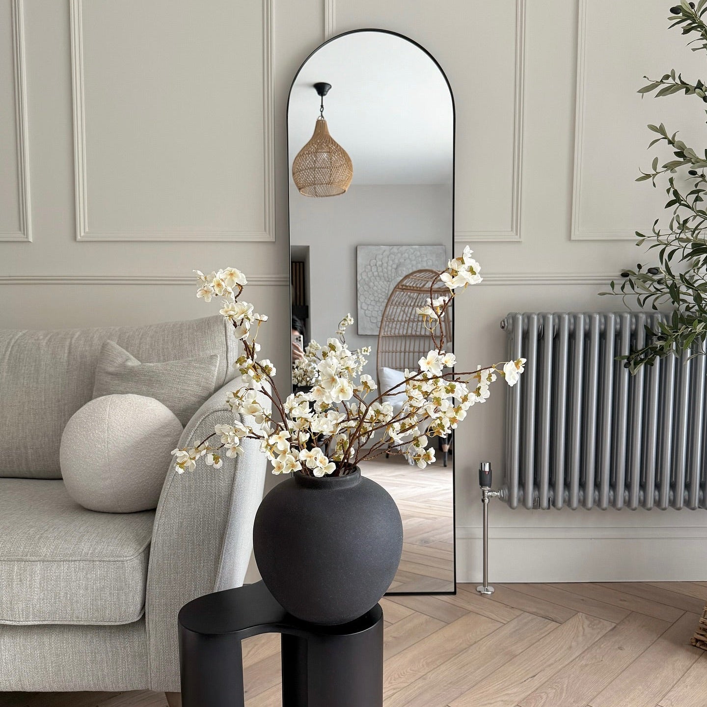 TEO - ARKOS FORMOS METALINIS PAKABINAMAS/PASTATOMAS VEIDRODIS, JUODU RĖMU, 170X50 CM