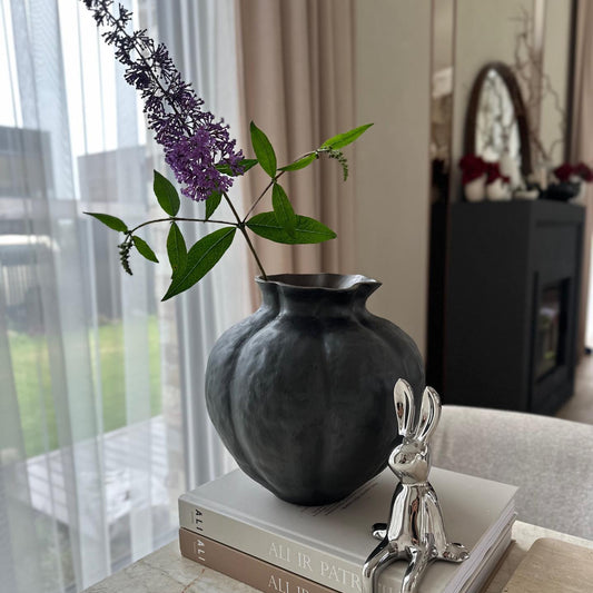 Matine vaza, juodos spalvos, 24x22 cm