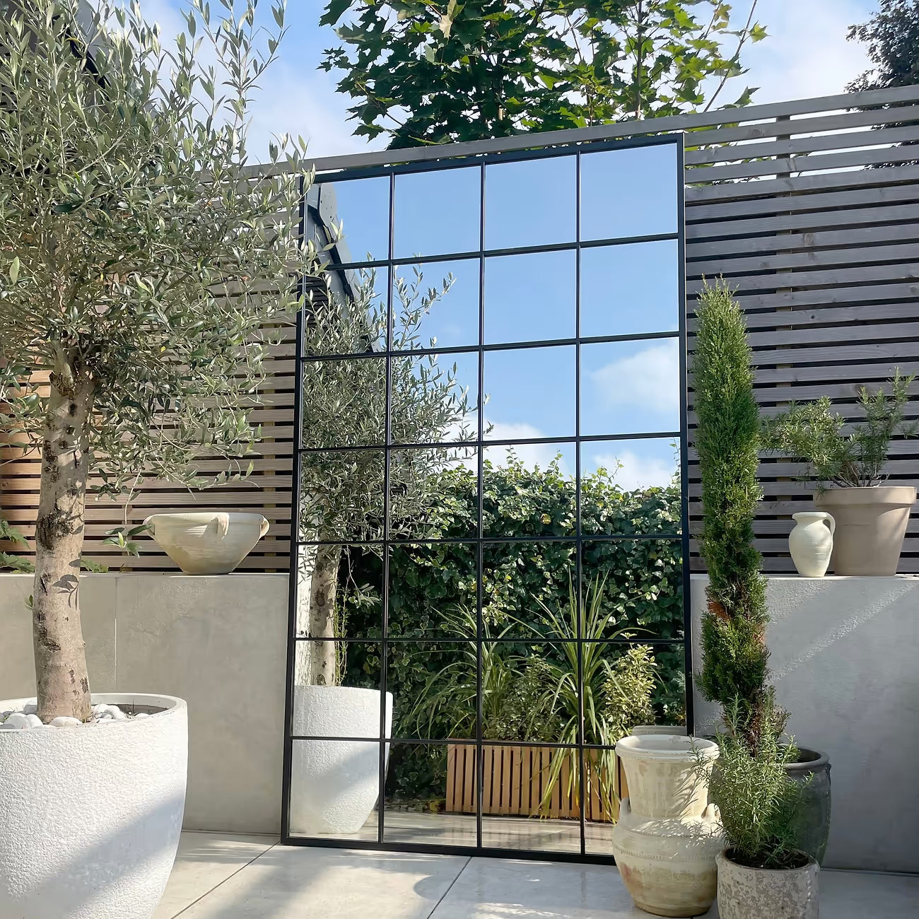 BROOK - STAČIAKAMPIS PAKABINAMAS/PASTATOMAS METALINIS VEIDRODIS, JUODOS SPALVOS, 210X120 CM