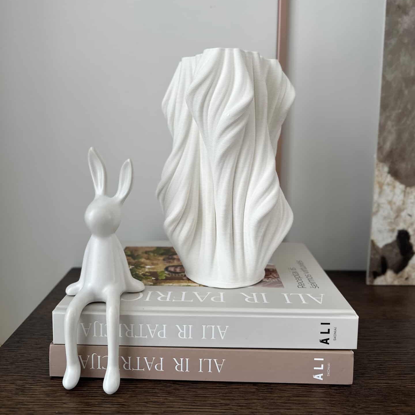 Vaza "MALE", baltos spalvos, 24x16x12 cm