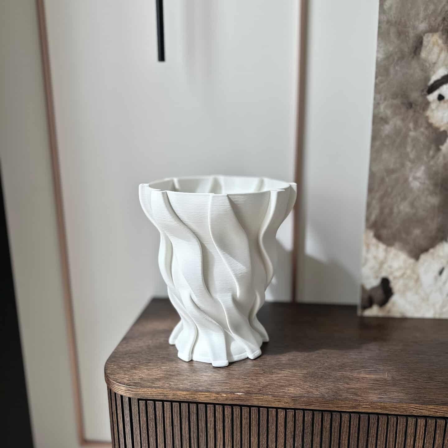 Vaza "LUKA", baltos spalvos, 30x28 cm