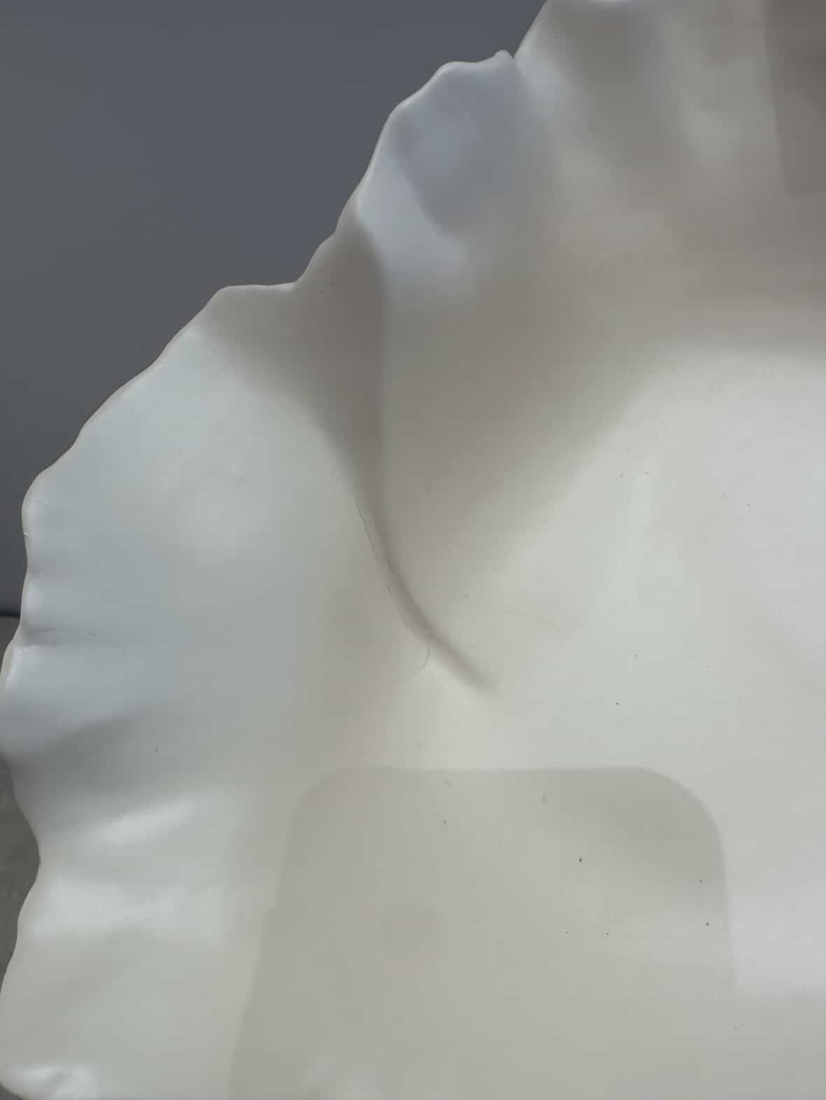 Dekoratyvinis dubuo "ALIJA", baltos spalvos, 32x26 cm su trūkumais
