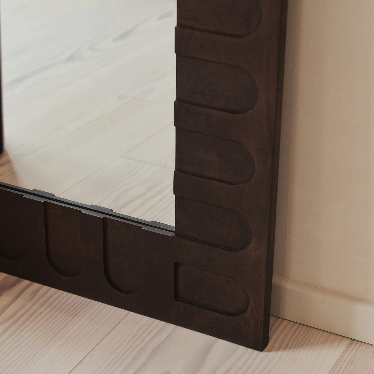 VALO - ARKOS FORMOS PAKABINAMAS/PASTATOMAS MEDINIS VEIDRODIS, TAMSAUS ATSPALVIO, 190X110 CM