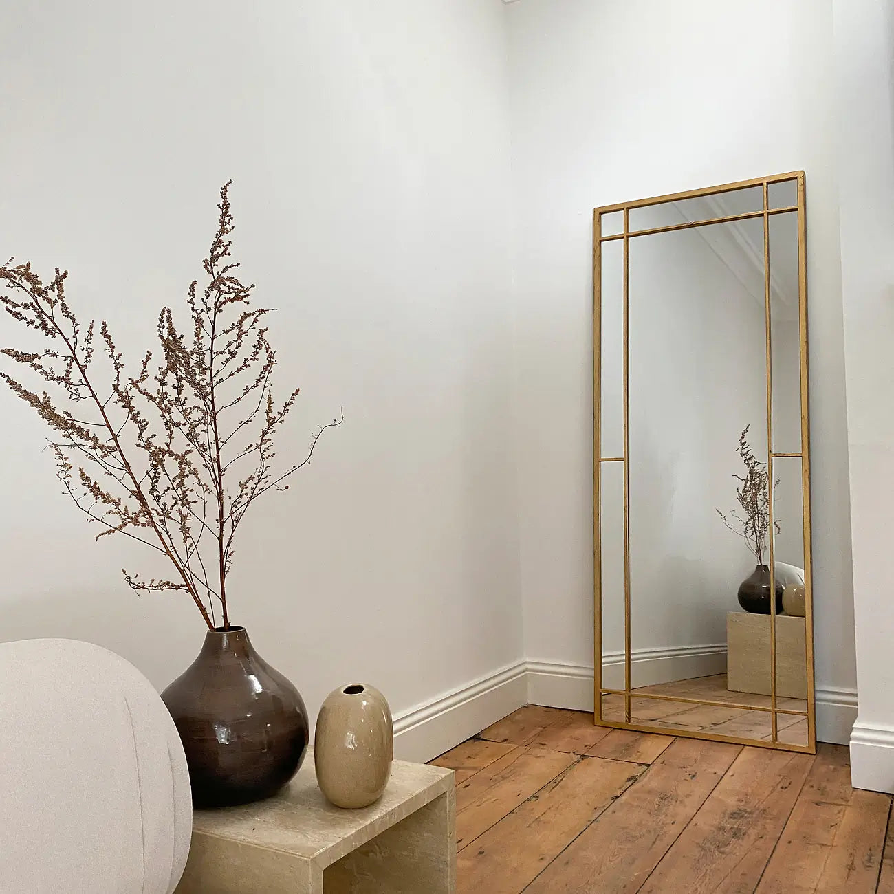 BEX - STAČIAKAMPIS PAKABINAMAS/PASTATOMAS VEIDRODIS, AUKSINIU METALINIU RĖMU, 180X70 CM