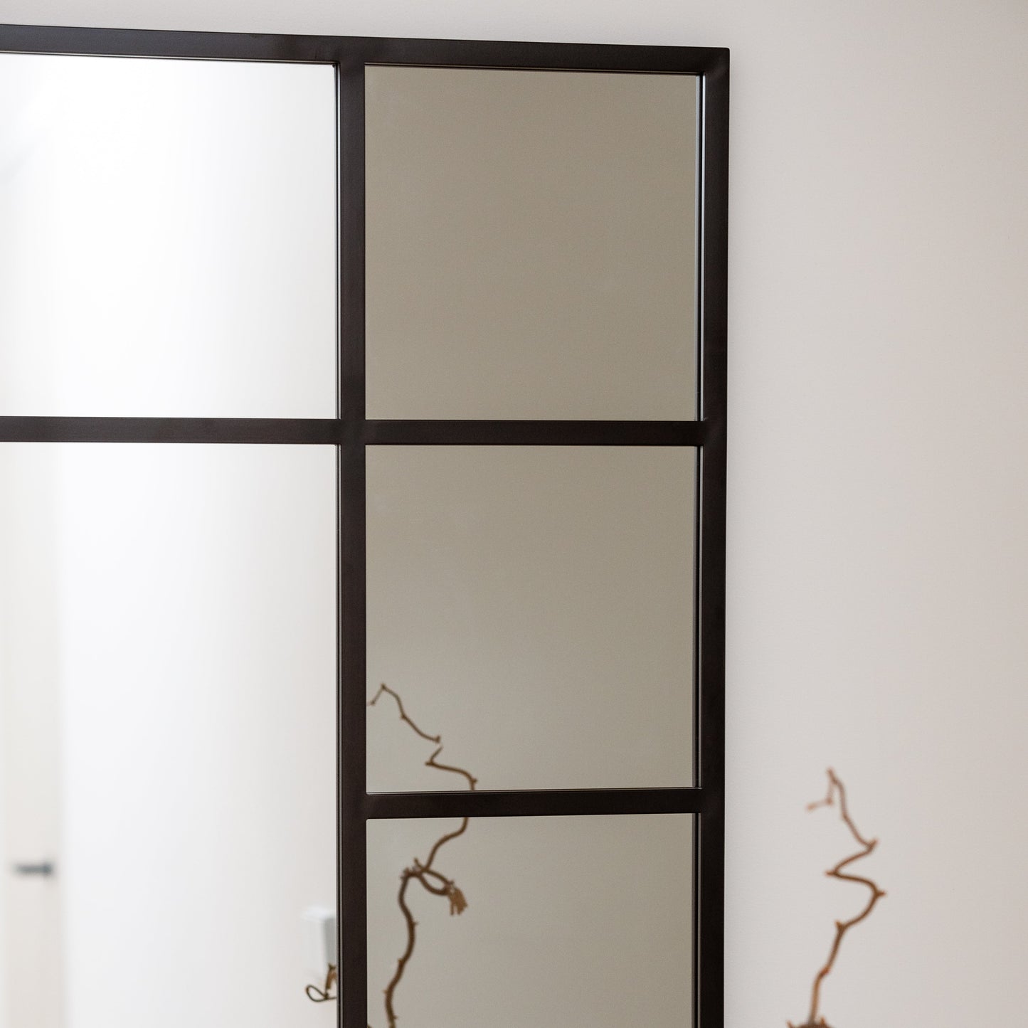 CAME - STAČIAKAMPIS PAKABINAMAS/PASTATOMAS VEIDRODIS, JUODU METALINIU RĖMU, 180X120 CM