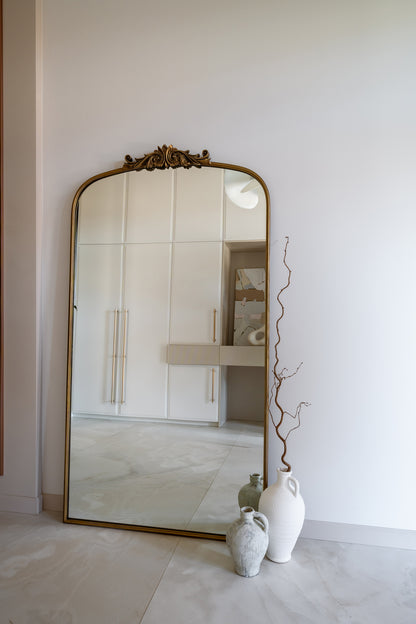 AMELI - ARKOS FORMOS PAKABINAMAS/PASTATOMAS VEIDRODIS, SENDINTOS AUKSO SPALVOS, METALINIU RĖMU, 186X100 CM