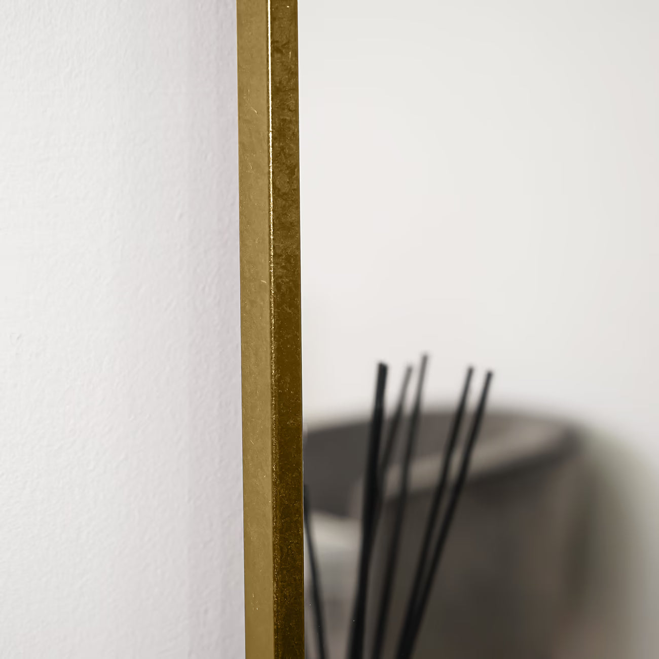 LIBE - ARKOS FORMOS PAKABINAMAS/PASTATOMAS VEIDRODIS, AUKSINIU METALINIU RĖMU, 120X90 CM