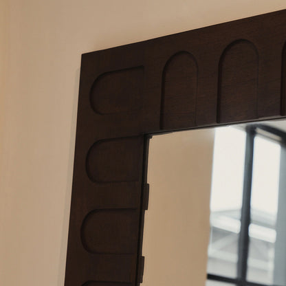 VALO - STAČIAKAMPIO FORMOS PAKABINAMAS/PASTATOMAS MEDINIS VEIDRODIS, TAMSAUS ATSPALVIO, 200X120 CM