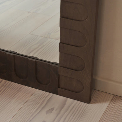 VALO - STAČIAKAMPIO FORMOS PAKABINAMAS/PASTATOMAS MEDINIS VEIDRODIS, NATŪRALAUS MEDŽIO ATSPALVIO, 2000X120 CM