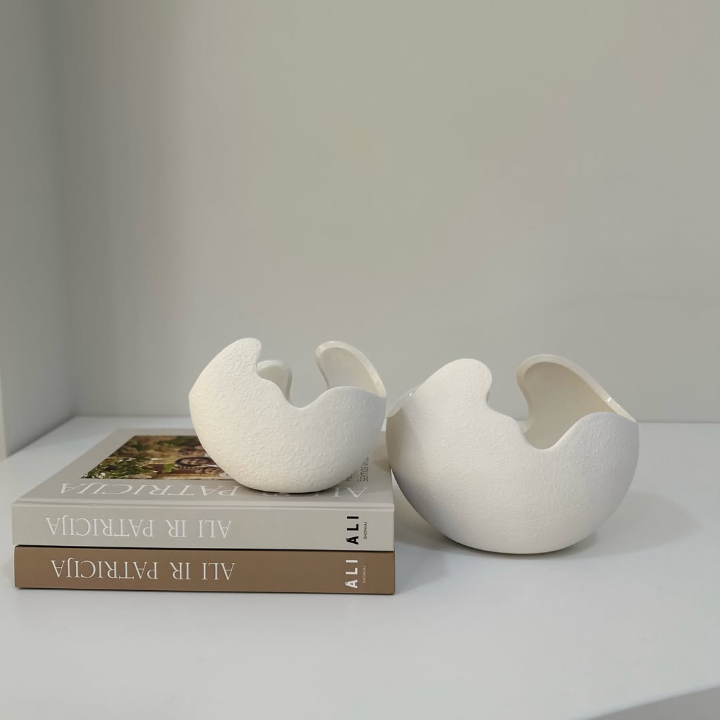 Dekoratyviniai dubenys - vazos "Laivelis", 2 vnt., baltos spalvos, 20x15 cm/15x11 cm