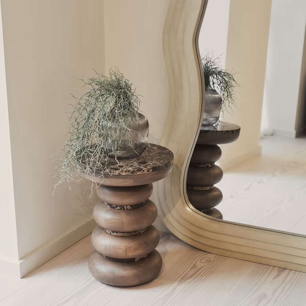 LUCE - ARKOS FORMATO PAKABINAMAS/PASTATOMAS MEDINIS VEIDRODIS, BETONO ATSPALVIO, 180X105 CM