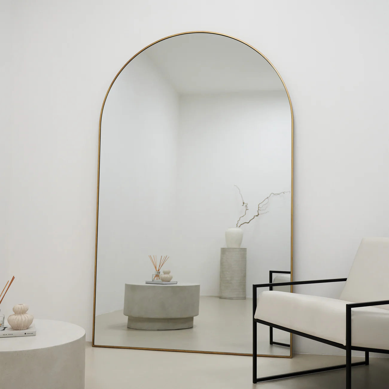 LIBE - ARKOS FORMOS PAKABINAMAS/PASTATOMAS VEIDRODIS, AUKSINIU METALINIU RĖMU, 180X110 CM