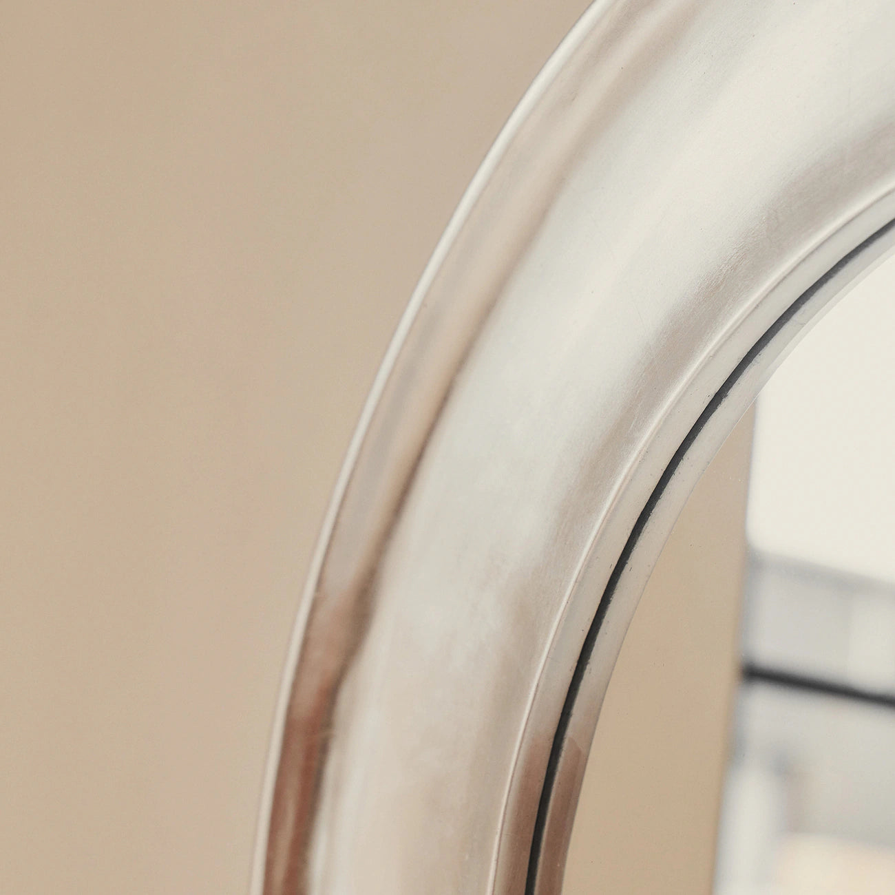 PORA - ARKOS FORMOS PAKABINAMAS/PASTATOMAS MEDINIS VEIDRODIS, SIDABRINIO ATSPALVIO, 180X70 CM