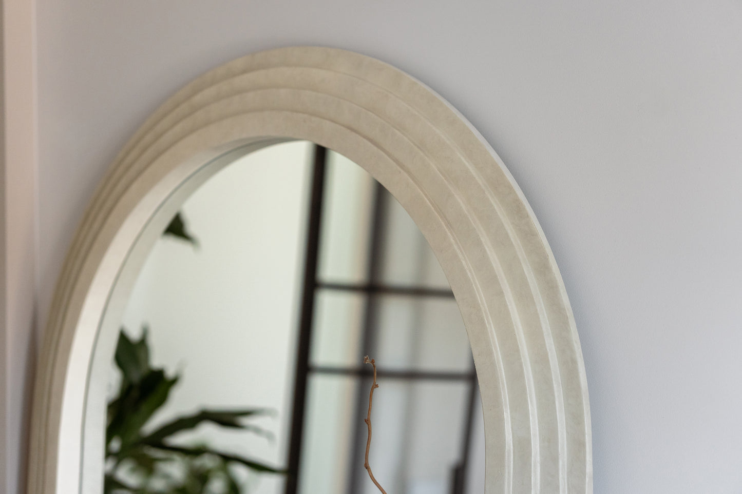 LUCE - ARKOS FORMATO PAKABINAMAS/PASTATOMAS MEDINIS VEIDRODIS, MICROCEMENTO SPALVOS, 180X110 CM