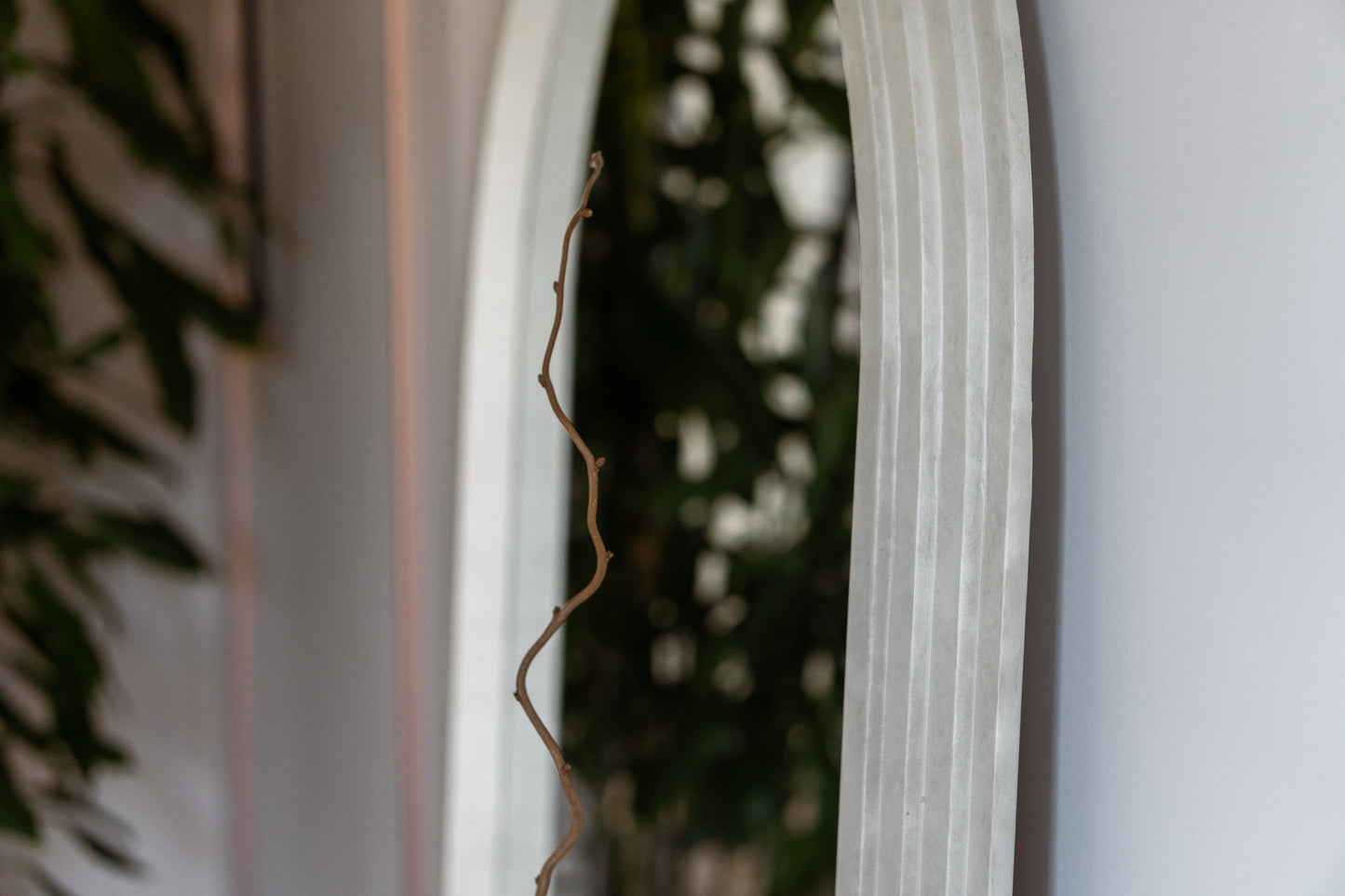 LUCE - ARKOS FORMATO PAKABINAMAS/PASTATOMAS MEDINIS VEIDRODIS, MICROCEMENTO SPALVOS, 180X110 CM